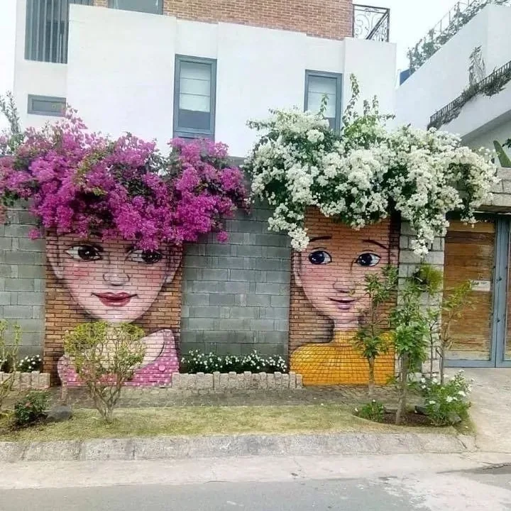 Mural painting and relief murals